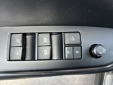 Used 2018 Toyota Highlander XLE image 2