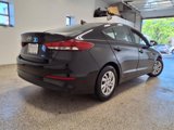 Used 2017 Hyundai Elantra SE image 3