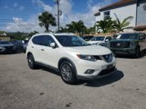 Used 2015 Nissan Rogue SL w/ SL Premium Package image 3