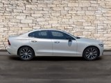 Used 2022 Volvo S60 B5 Momentum image 4