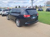 Used 2017 Chrysler Pacifica Touring w/ Tire & Wheel Group image 5
