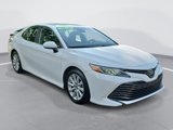 Used 2019 Toyota Camry LE image 3