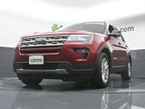 Used 2018 Ford Explorer XLT w/ Equipment Group 202A image 5