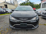 Used 2018 Chrysler Pacifica Touring-L image 2