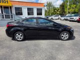 Used 2015 Hyundai Elantra SE image 4