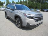 Used 2025 Subaru Forester Premium image 3