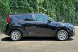 Certified 2022 Kia Soul LX w/ Technology Package image 3