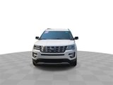 Used 2016 Ford Explorer XLT w/ Equipment Group 202A image 3