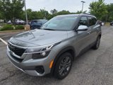 Used 2023 Kia Seltos S w/ Navigation Package image 3