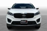 Used 2017 Kia Sorento LX w/ LX Convenience Package image 3
