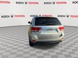 Used 2011 Jeep Grand Cherokee Laredo image 4