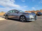 Used 2021 Nissan Altima 2.5 SV image 2