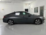 Used 2023 Hyundai Elantra Limited image 3