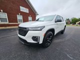 Used 2023 Chevrolet Traverse LS image 2