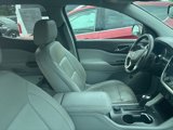 Used 2017 GMC Acadia SLT image 2