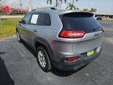 Used 2018 Jeep Cherokee Latitude Plus image 2