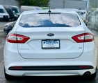 Used 2015 Ford Fusion SE image 4