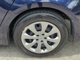 Used 2022 Toyota Corolla LE image 5
