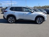 Used 2023 Nissan Rogue SV image 3