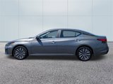 Used 2024 Nissan Altima 2.5 SV image 2