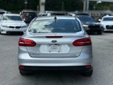 Used 2016 Ford Focus SE w/ SE Cold Weather Package image 4