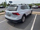 Used 2019 Volkswagen Tiguan SE w/ Panoramic Sunroof Package image 4