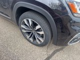 Used 2021 Volkswagen Atlas Cross Sport SEL Premium image 3