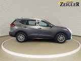 Used 2018 Nissan Rogue S image 4