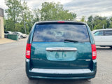 Used 2009 Chrysler Town & Country Touring image 4