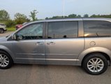 Used 2016 Dodge Grand Caravan SXT w/ Rear Park Assist Package image 4