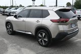 Used 2021 Nissan Rogue SL w/ Premium Package image 3