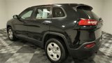 Used 2016 Jeep Cherokee Sport image 5