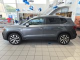 Used 2024 Volkswagen Taos SE w/ Panoramic Sunroof Package image 5