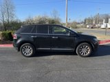 Used 2012 Lincoln MKX FWD image 2