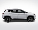New 2025 Jeep Compass Limited image 4