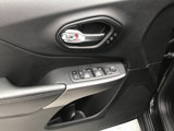 Used 2022 Jeep Cherokee Limited image 3