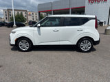 Used 2022 Kia Soul LX image 2