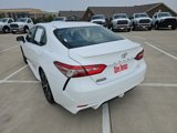 Used 2018 Toyota Camry SE image 3