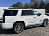 Used 2017 GMC Yukon SLT w/ Premium Edition image 3