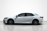 Used 2022 Toyota Camry SE image 2