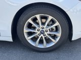 Used 2017 Ford Fusion SE w/ Fusion SE Technology Package image 4