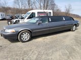 Used 2007 Lincoln Town Car Executive image 2