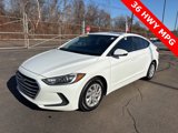 Used 2017 Hyundai Elantra SE image 3