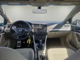 Used 2018 Volkswagen Golf Alltrack S image 2