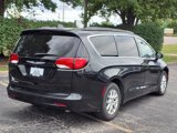 Used 2020 Chrysler Voyager Lxi image 5