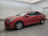 Used 2017 Hyundai Sonata SE image 2