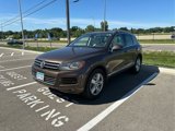 Used 2012 Volkswagen Touareg TDI image 3