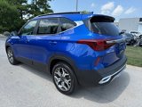 Certified 2023 Kia Seltos EX image 2