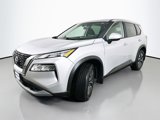 Used 2023 Nissan Rogue SV image 3