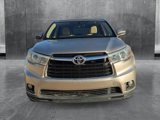 Used 2015 Toyota Highlander XLE image 2